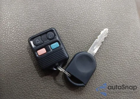 2007 Ford Explorer Xlt из США, поврежденный, VIN 1FMEU73E87UB78005